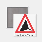 Low Flying Vulcan Magnet. Magnet (Vorderseite/Rückseite)