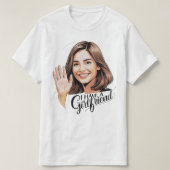 Low-Key-Flex: "Ich habe eine Freundin" Illustriert T-Shirt (Design vorne)