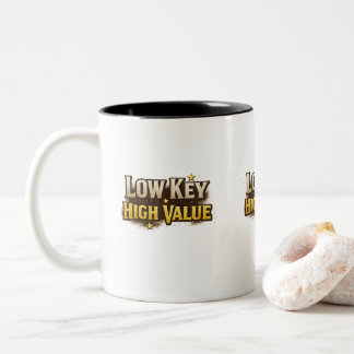 Low Key High Value Zweifarbige Tasse