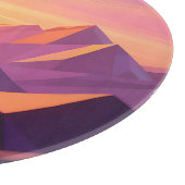 Low Poly Bergsonnenuntergang Geometrisch Schneidebrett (Ecke)