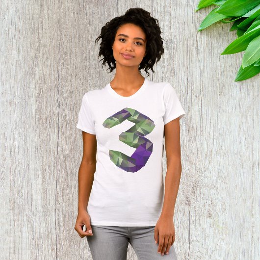 Low Poly Nummer 3 Geometrischer Gradient T-Shirt