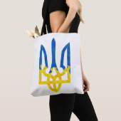 Low polygonal ukrainisch trident tasche (Von Nahem)
