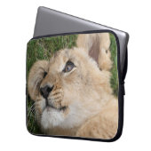 Löwe 022 laptopschutzhülle (Vorderseite Links)