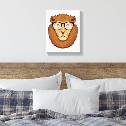 Löwe als Nerd mit Brille Leinwanddruck (Insitu (Schlafzimmer))