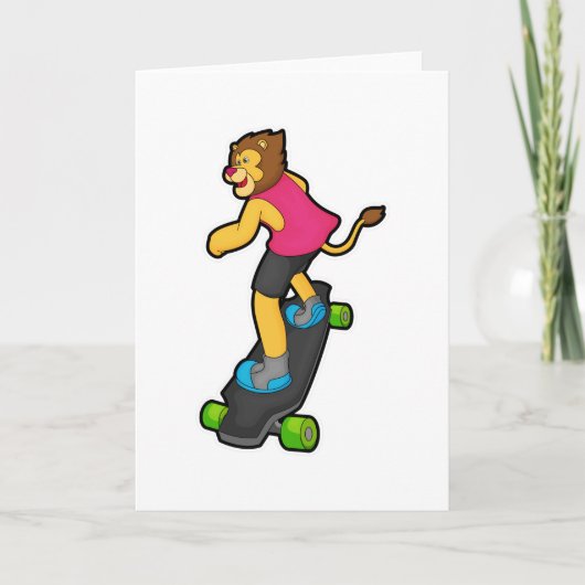 Löwe als Skateboarder mit Skateboard Karte (Vorderseite)