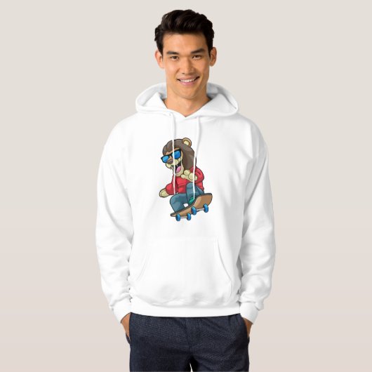 Löwe als Skater mit Skateboard Hoodie (Vorne ganz)