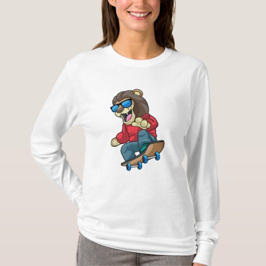Löwe als Skater mit Skateboard T-Shirt (Vorderseite)