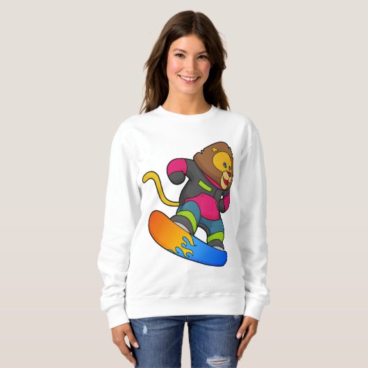 Löwe als Snowboarder mit Snowboard Sweatshirt (Vorne ganz)
