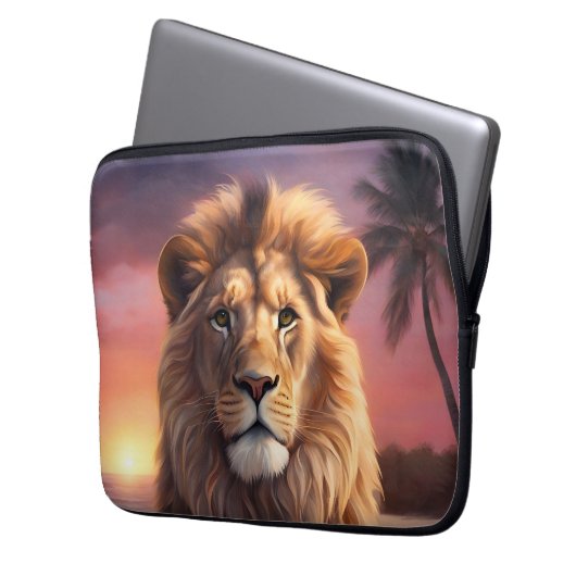 Löwe am Strand Laptopschutzhülle (Vorderseite Links)