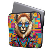 Löwe auf einem farbigen geometrischen Hintergrund Laptopschutzhülle (Vorderseite Links)