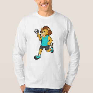 Löwe beim Handballspieler mit Handball T-Shirt