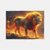 Löwe brennender Vulkanfeuer-Fantasiekunst Fleecedecke (Vorderseite (Horizontal))