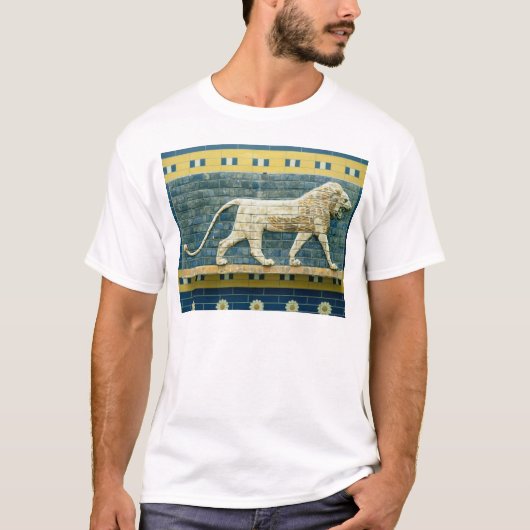 Löwe, der Ishtar darstellt T-Shirt (Vorderseite)