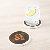 Löwe hat Untersetzer in der Hauptrolle (Seite)