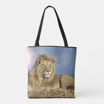 Löwe in der Safari-Tasche