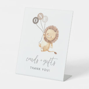 Löwe mit 3 braunen Balloons Karten Geschenkzeichen Sockelschild