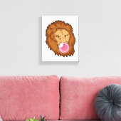 Löwe mit Kaugummi Leinwanddruck (Insitu (Wohnzimmer))