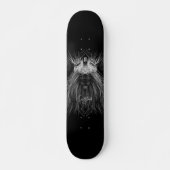 Löwe mit Kronenmonogramm Schwarz Skateboard (Vorne)