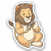 Löwe mit Nagelpfeilen Aufkleber (Vorderseite)