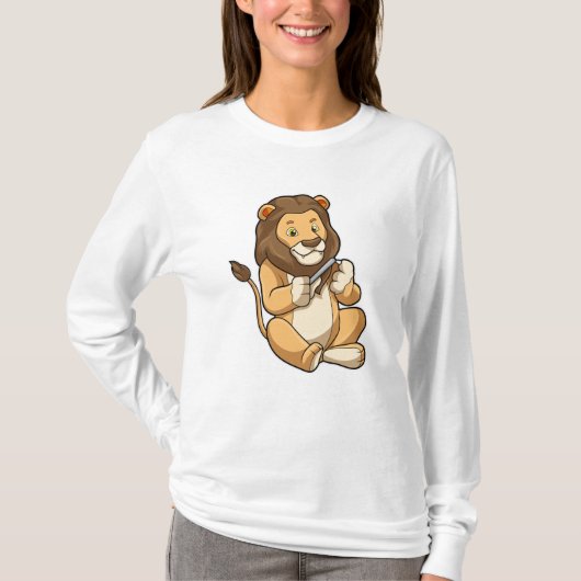 Löwe mit Nagelpfeilen T-Shirt (Vorderseite)