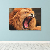 Löwe mit offenem Mund Leinwanddruck (Insitu (Holzboden))