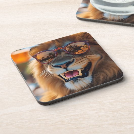 Löwe mit Sonnenbrille Getränkeuntersetzer (Linke Seite)