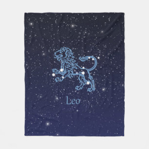 Löwe-Sternbild und Sternzeichen mit Sternen Fleecedecke