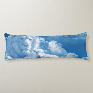 Löwe und Lamm in den Wolken Seitenschläferkissen