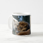 Löwe und Löwin Kaffeetasse (Vorderseite Links)