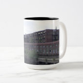 Lowell Massachusetts Mills Kaffee Tasse (VorderseiteRechts)