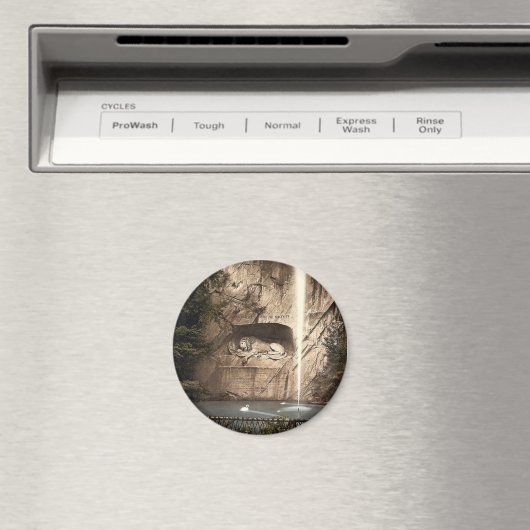 Löwendenkmal und Brunnen, Luzern, Schweiz Magnet (In Situ (Geschirrspüler))