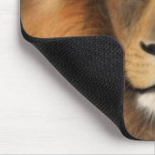 Löwenkönig des Dschungels realistische männliche W Mousepad (Ecke)