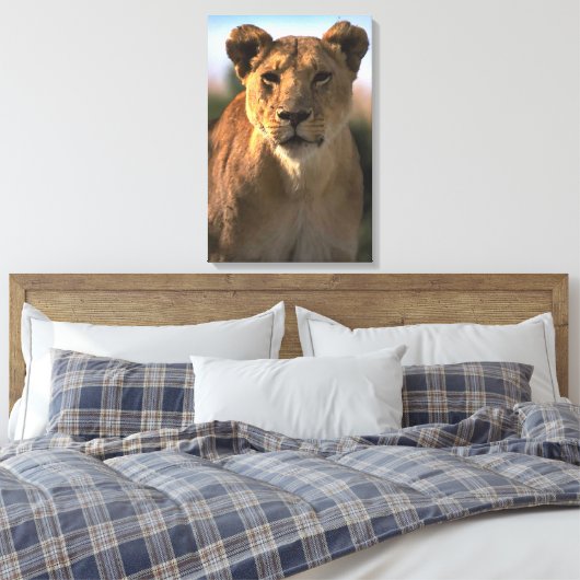 Löwenkönigin Leinwanddruck (Insitu (Schlafzimmer))