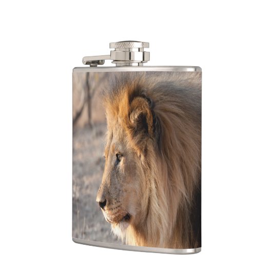 Löwenportrait Flachmann (Links)