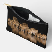 Löwenrudel trinkt nachts am Wasserloch Zubehörtasche (Offen)