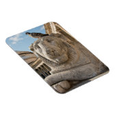 Löwenstatue vor der historischen Kirche Magnet (Rechte Seite)