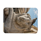 Löwenstatue vor der historischen Kirche Magnet (Horizontal)