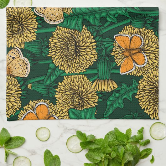 Löwenwiese auf dunkelgrün geschirrtuch (Gefaltet)