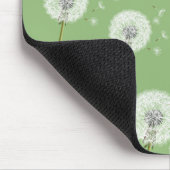 Löwenzahn-Muster auf grünem Hintergrund Mousepad (Ecke)