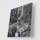 Lower Yosemite Falls Quadratische Wanduhr (Winkel)