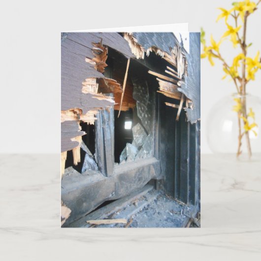 "Lowertown Depot Broken Window #2" Gut werden Karte (Gelbe Blume)