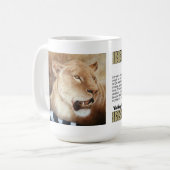 Löwin auf ihrer Tötung Kaffeetasse (Vorderseite Links)