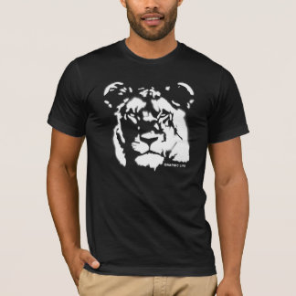 Löwin-Spray-Farben-Entwurfs-T - Shirt