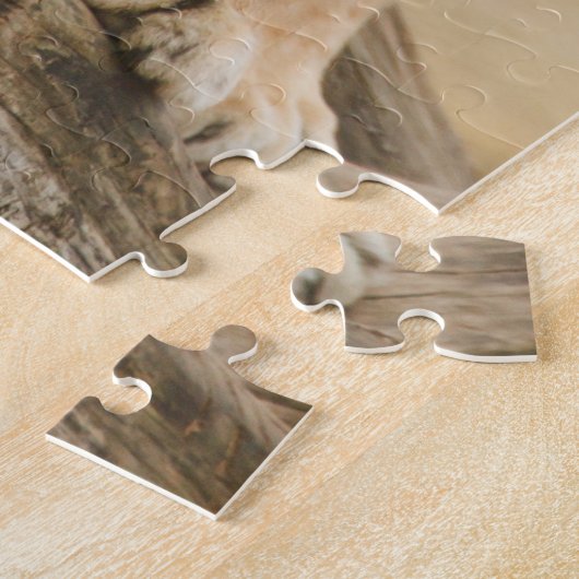 Löwinnen, die bei toten Bäumen spazieren Puzzle (Seite)