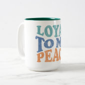 Loyal to My Peace Mugs & Cups Zweifarbige Tasse (Vorderseite Links)