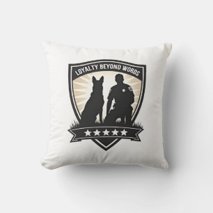 Loyalty Beyond Words Vintage K9 Polizeiabzeichen V Kissen