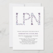 LPN Abschluss feiern, Blumenschwester lila Einladung (Vorderseite)