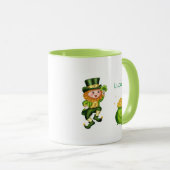 Lprechaun & Pot of Gold am St. Patrick's Day Tasse (VorderseiteRechts)