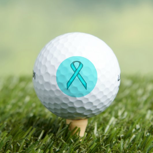 Lt Blue/Aquamarin Standard Ribbon von Kenneth Yonc Golfball (Insitu T-Shirt)