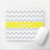 Lt Grau Wht Chevron Gelb Name Monogramm Mousepad (Mit Mouse)